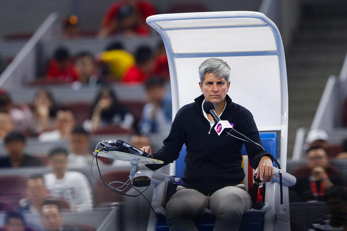 澳网险胜温网，梅德韦杰夫带队取胜