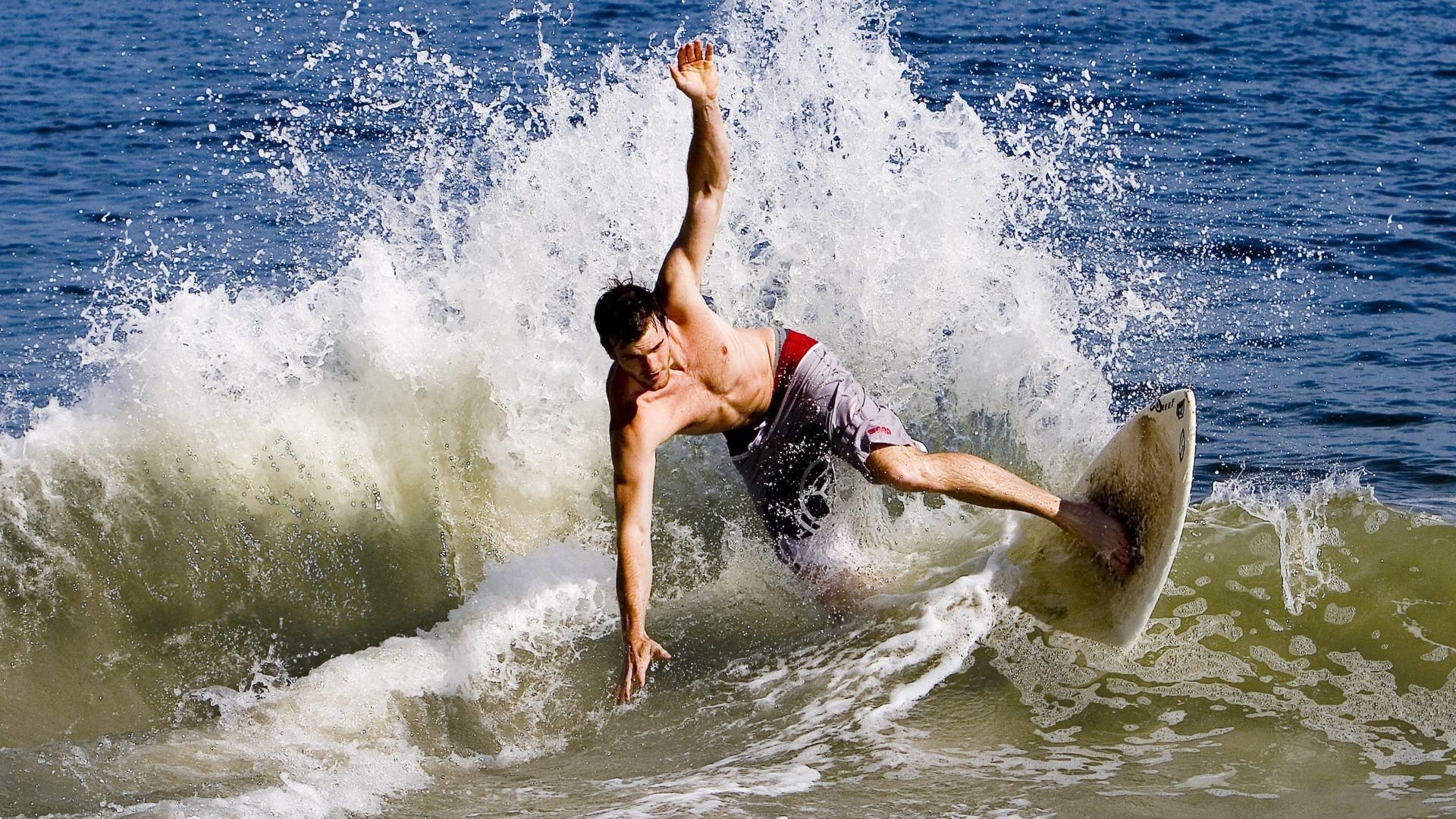 英超争冠之夜，楚阿梅尼硬仗之王