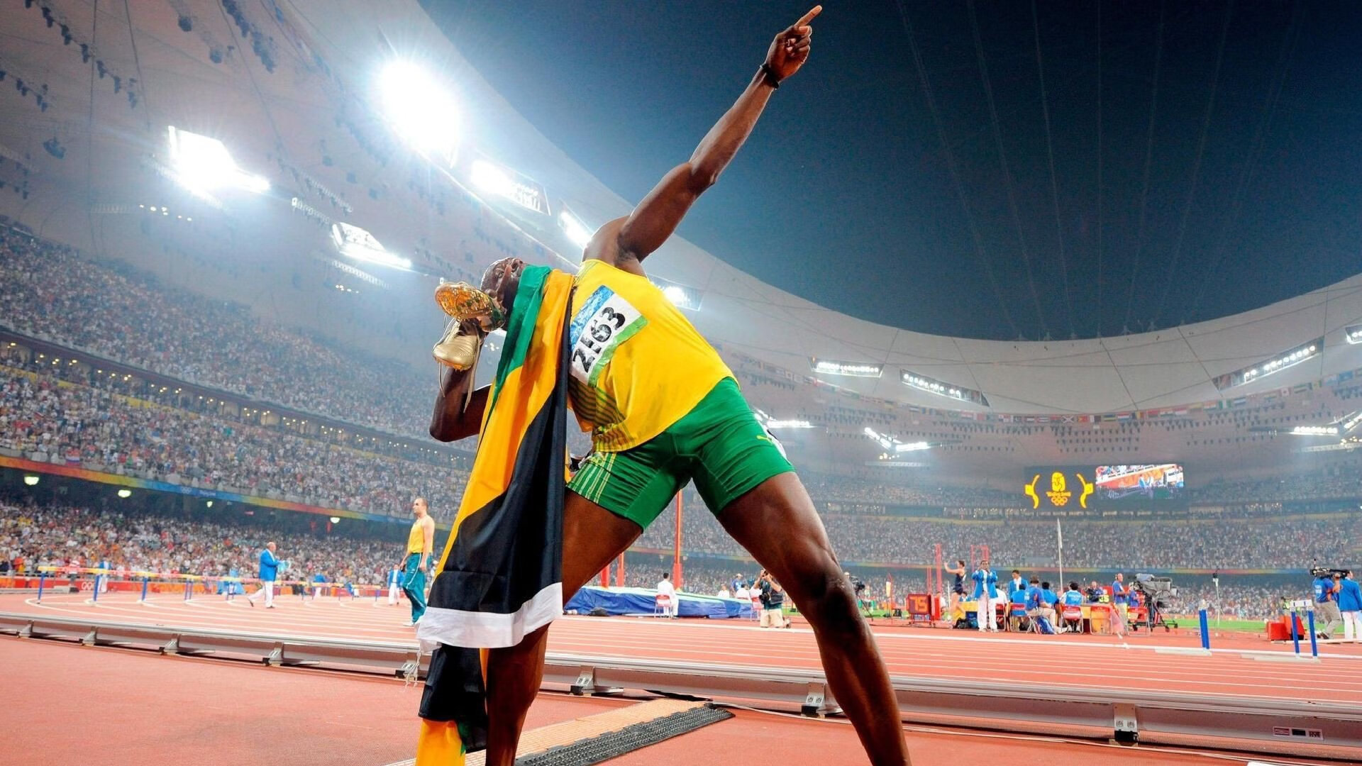 牙买加闪电撕裂都灵夜,巴斯托尼定位球魔法,尤文主场神话终结