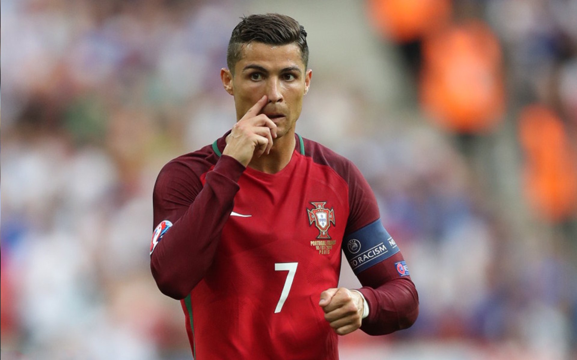 从罗马血拼到瑞士铁幕,阿尔瓦雷斯如何用攻防统治诠释现代足球的艺术