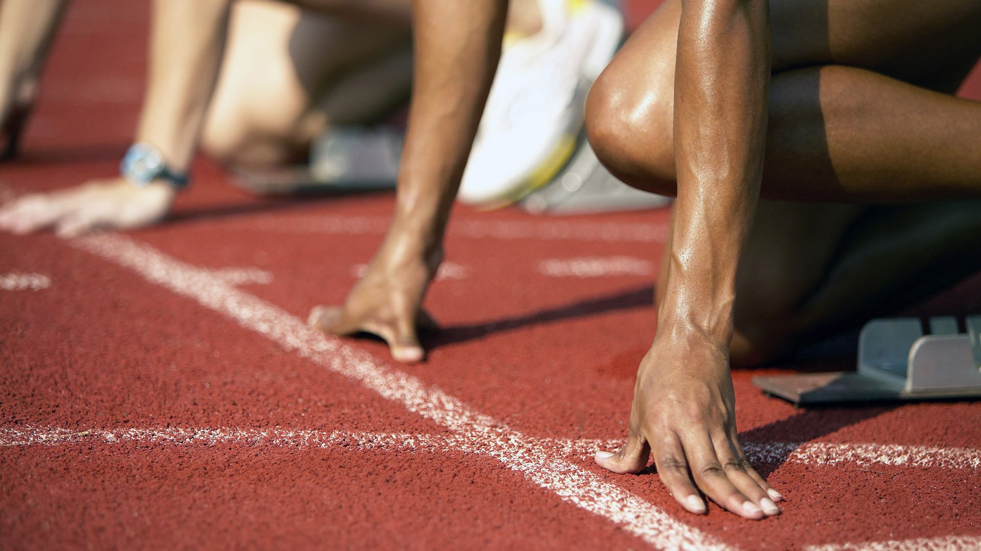 奥纳纳里程碑之夜，比利时小胜卡塔尔，但真正的胜利在更衣室