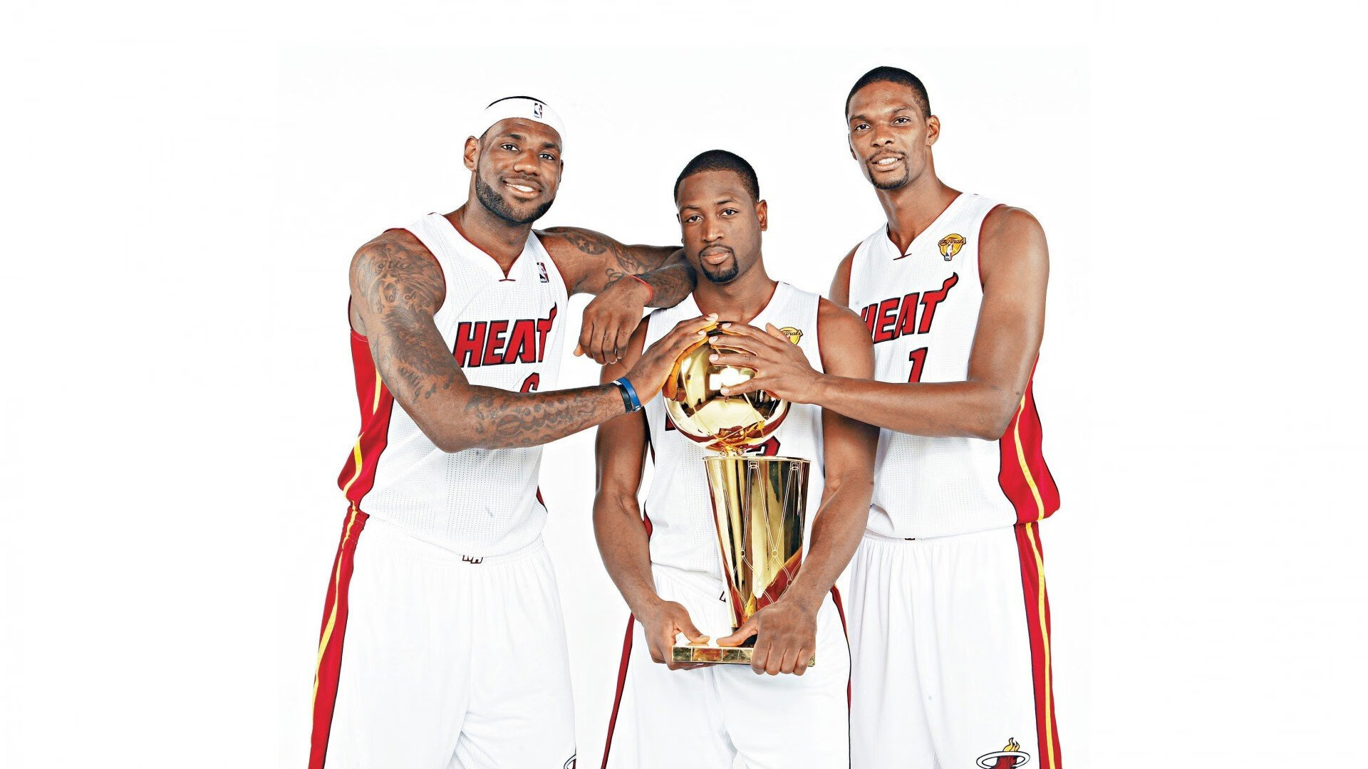 从步行者轻取76人,到戈贝尔世界杯接管比赛,现代篮球的唯一性启示